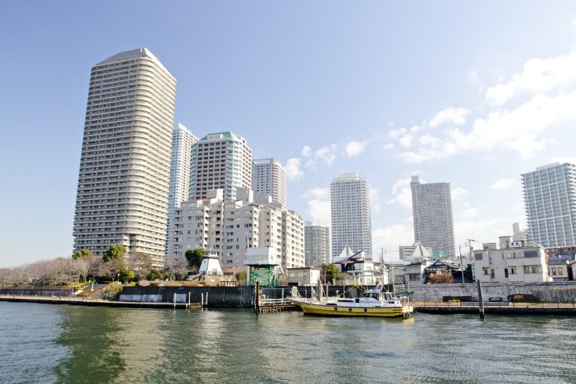 富裕層への江東区ポスティングでは、臨海地域に注目したチラシポスティングが重要だ