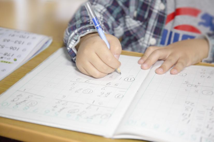 マンションポスティングとは?学習塾のプロモーション手法について